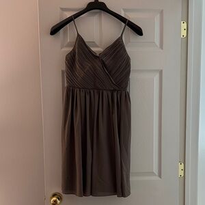 Elegant Brown/Gray Sleeveless Dress